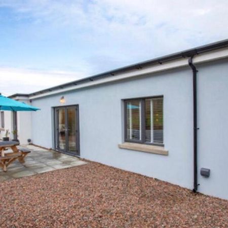 Josies Place At Waters Edge Self Catering Apartment Glenarm Dış mekan fotoğraf