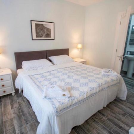 Josies Place At Waters Edge Self Catering Apartment Glenarm Dış mekan fotoğraf