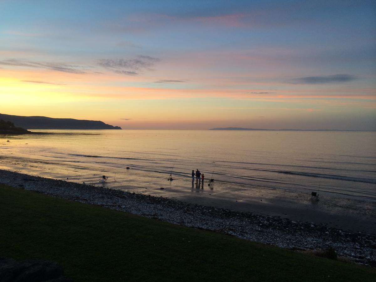 Josies Place At Waters Edge Self Catering Apartment Glenarm Dış mekan fotoğraf